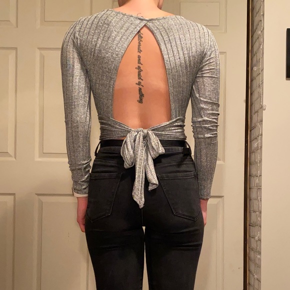 Gray sparkly wrap long sleeve crop top - Picture 2 of 3